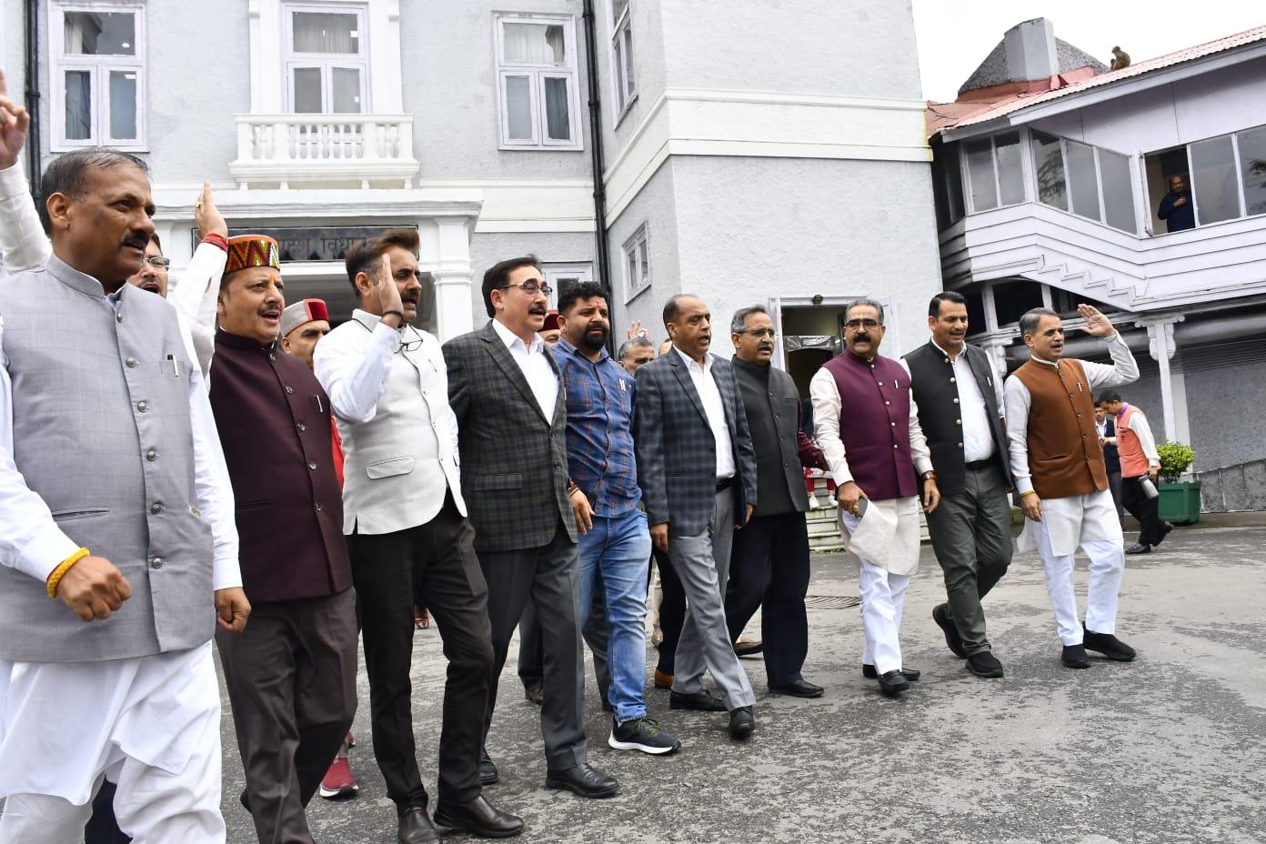 Industries migrated from Himachal Pradesh owing to 'corruption', BJP