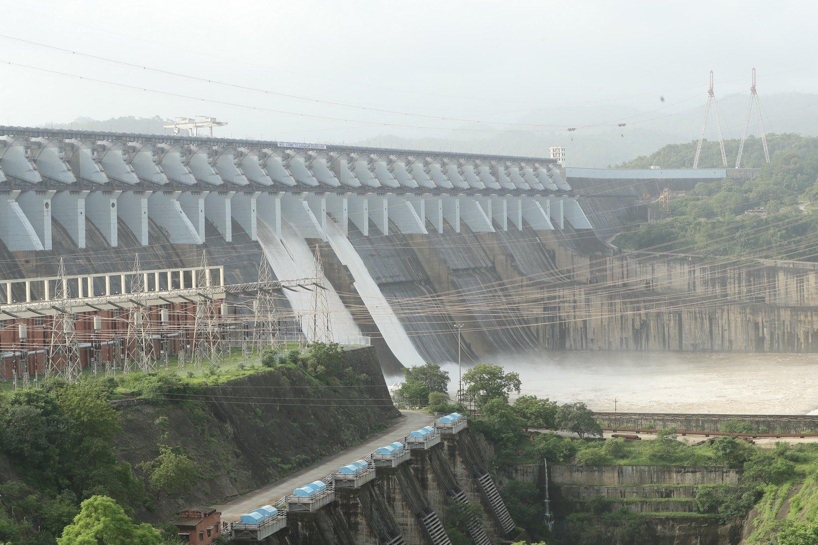 Gujarat's reservoirs at 44.89 pc capacity amid monsoon delay