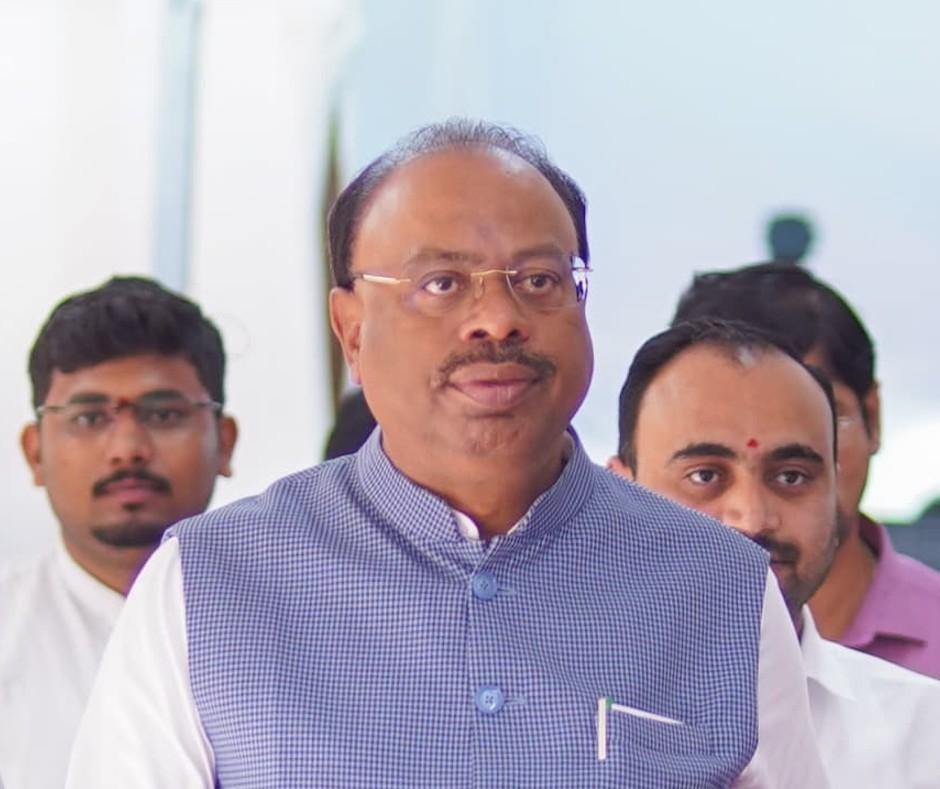 Special drive to restore lands of poor to be launched soon: Maha Minister