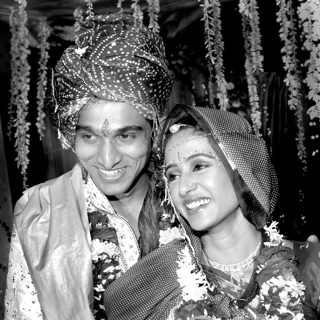 Pratik Gandhi & Bhamini Oza celebrate 17 years of mastering the art of loving & rescuing each other