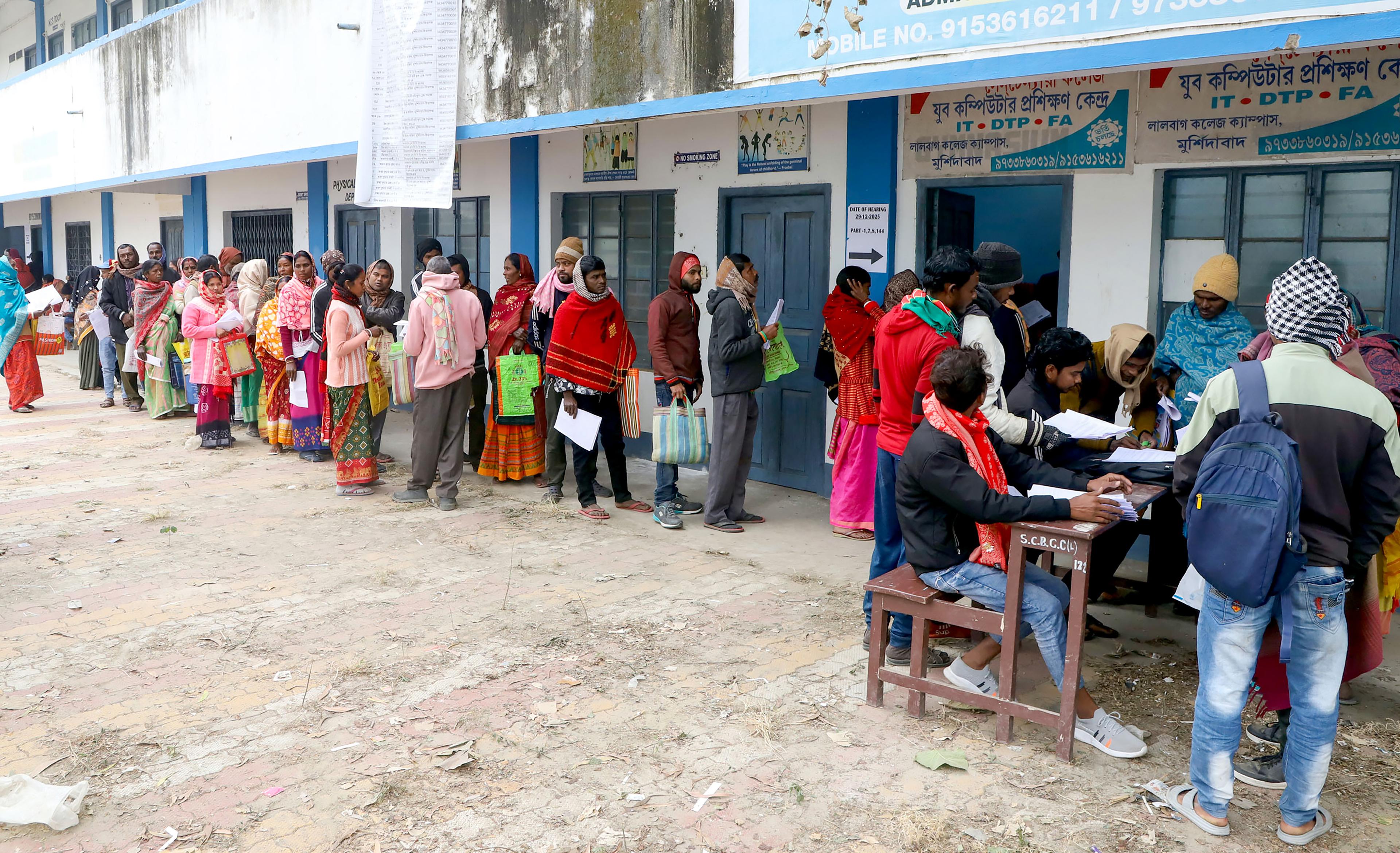 Bengal electoral authorities to submit pending SIR documents by today