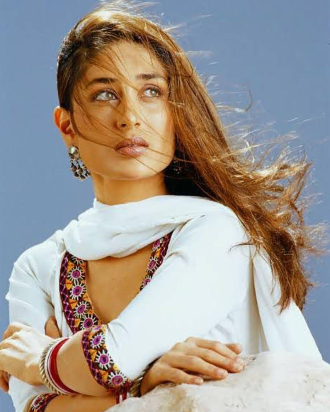 Kareena Kapoor celebrates 25 years in Bollywood, revisits special moments from ‘Refugee’