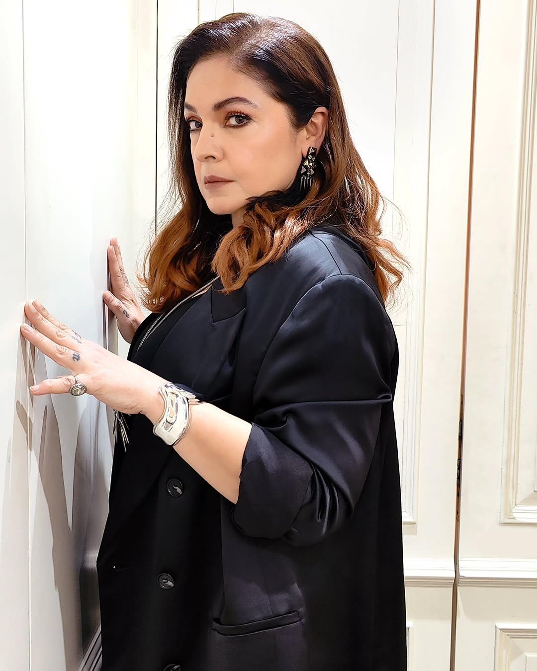 Pooja Bhatt points out the pitiful condition of Mumbai roads: 'When will this apathy end?'