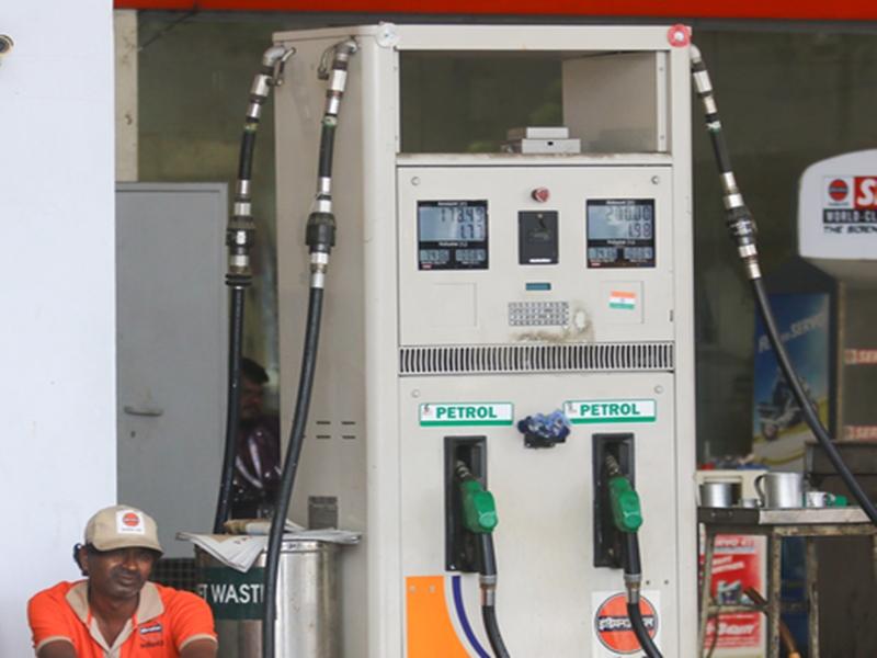 Delhi govt advises citizens against panic buying of fuels