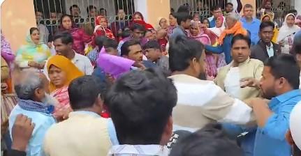 Violence breaks out between 2 groups at SIR hearing in West Bengal's Malda district school