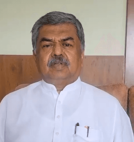 RSS anthem sung by Dy CM Shivakumar in Assembly sparks rift in K'taka Congress