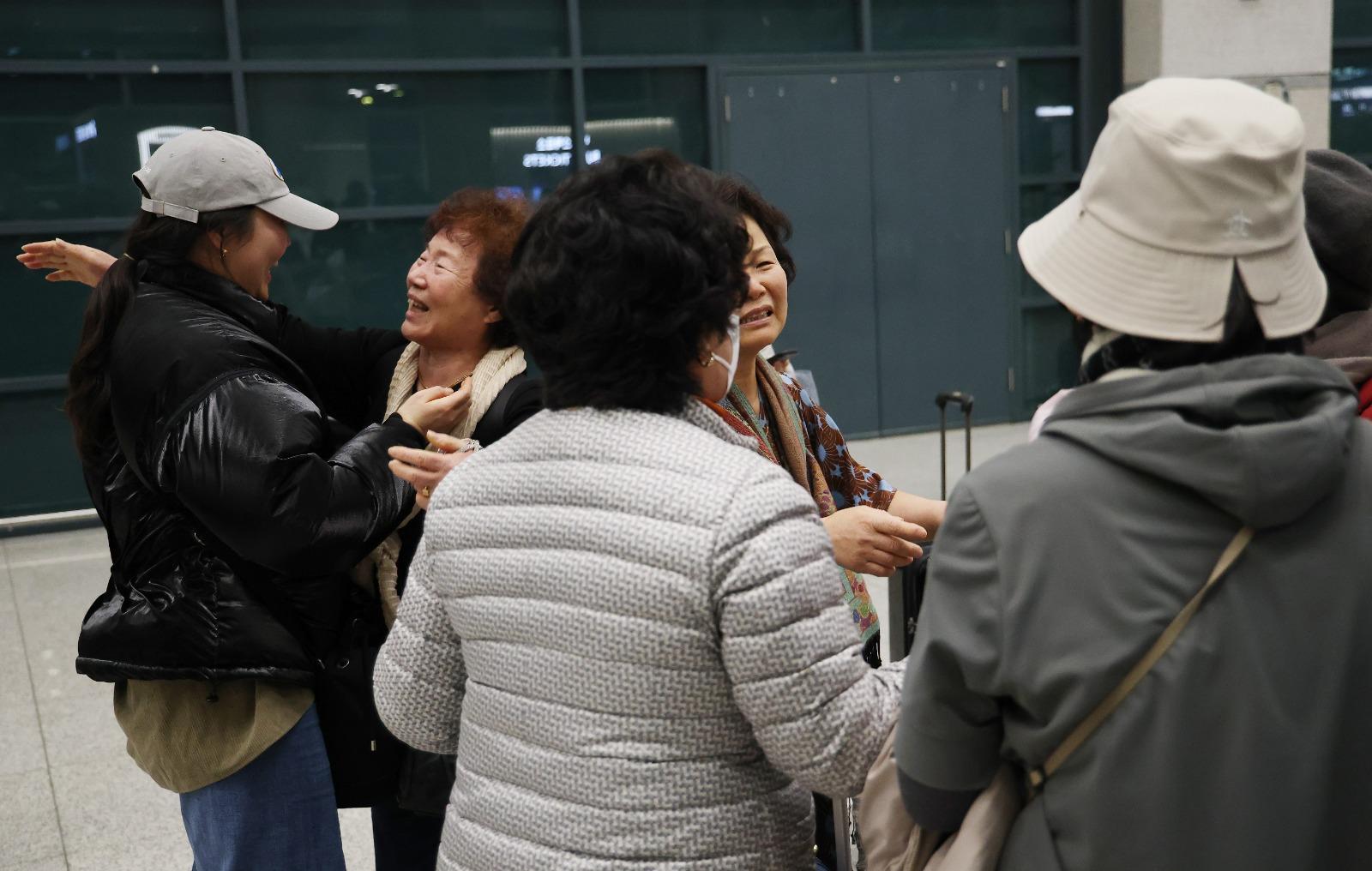 South Koreans evacuate from Qatar, Jordan with embassy assistance amid Middle East crisis