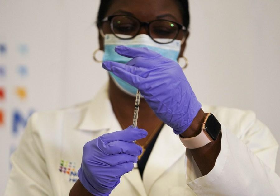 US lawmakers seek H-1B visa fee relief for doctors