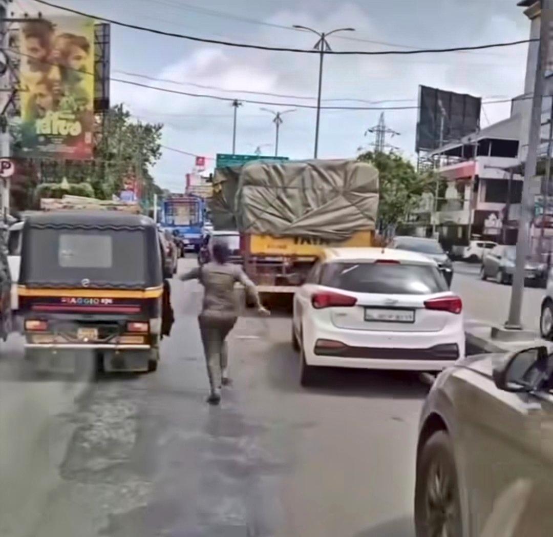 Kerala: Woman police officer Aparna wins applause again for act of kindness