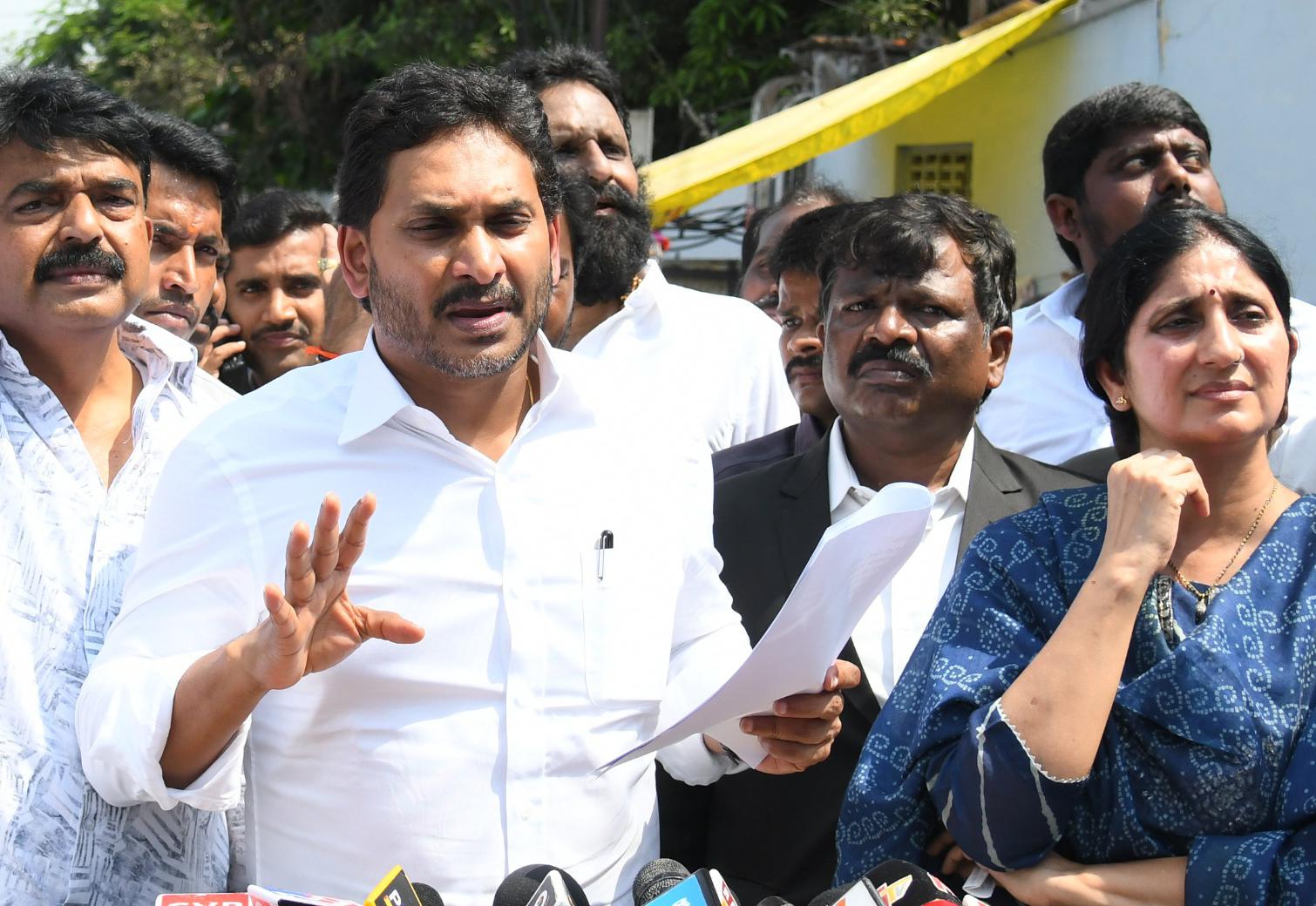 Chandrababu Naidu’s ‘violent tactics’ can’t silence Opposition voice, says Jagan