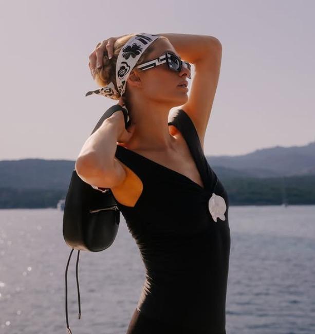 Paris Hilton feels like there's a 'demon in her mind'