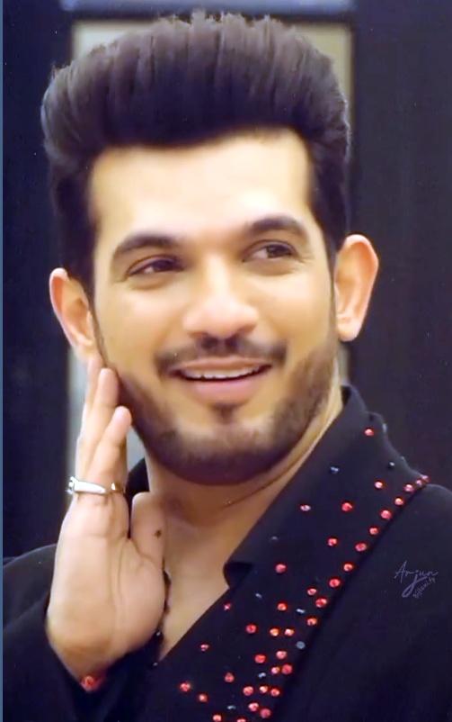 Arjun Bijlani promises INR 10 Lakh from prize money on ‘Rise & Fall’