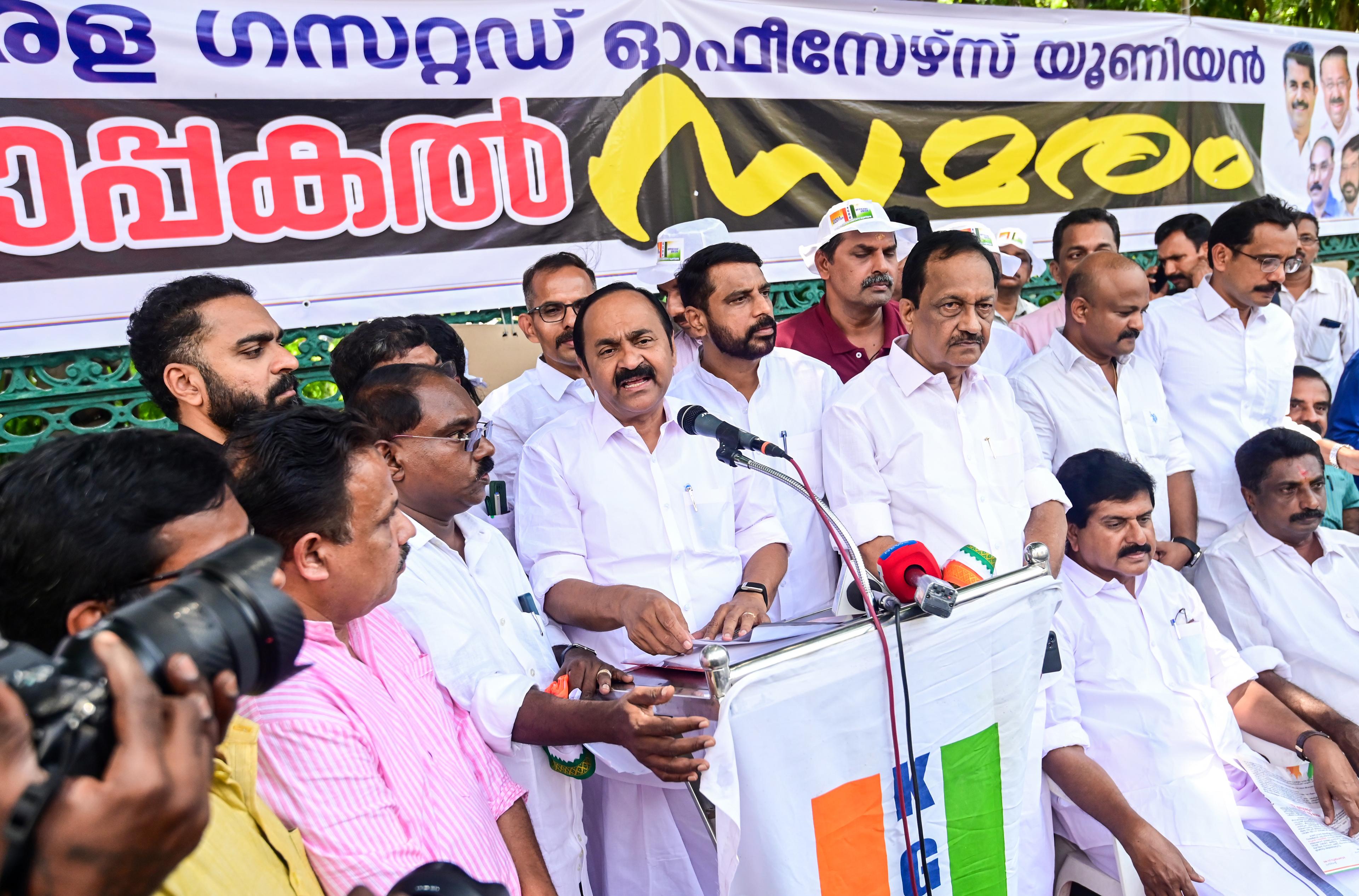Congress acted with unmatched transparency: Kerala LoP on MLA row