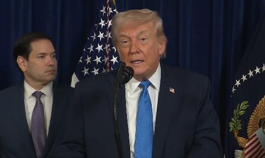 Trump warns rivals after Venezuela action