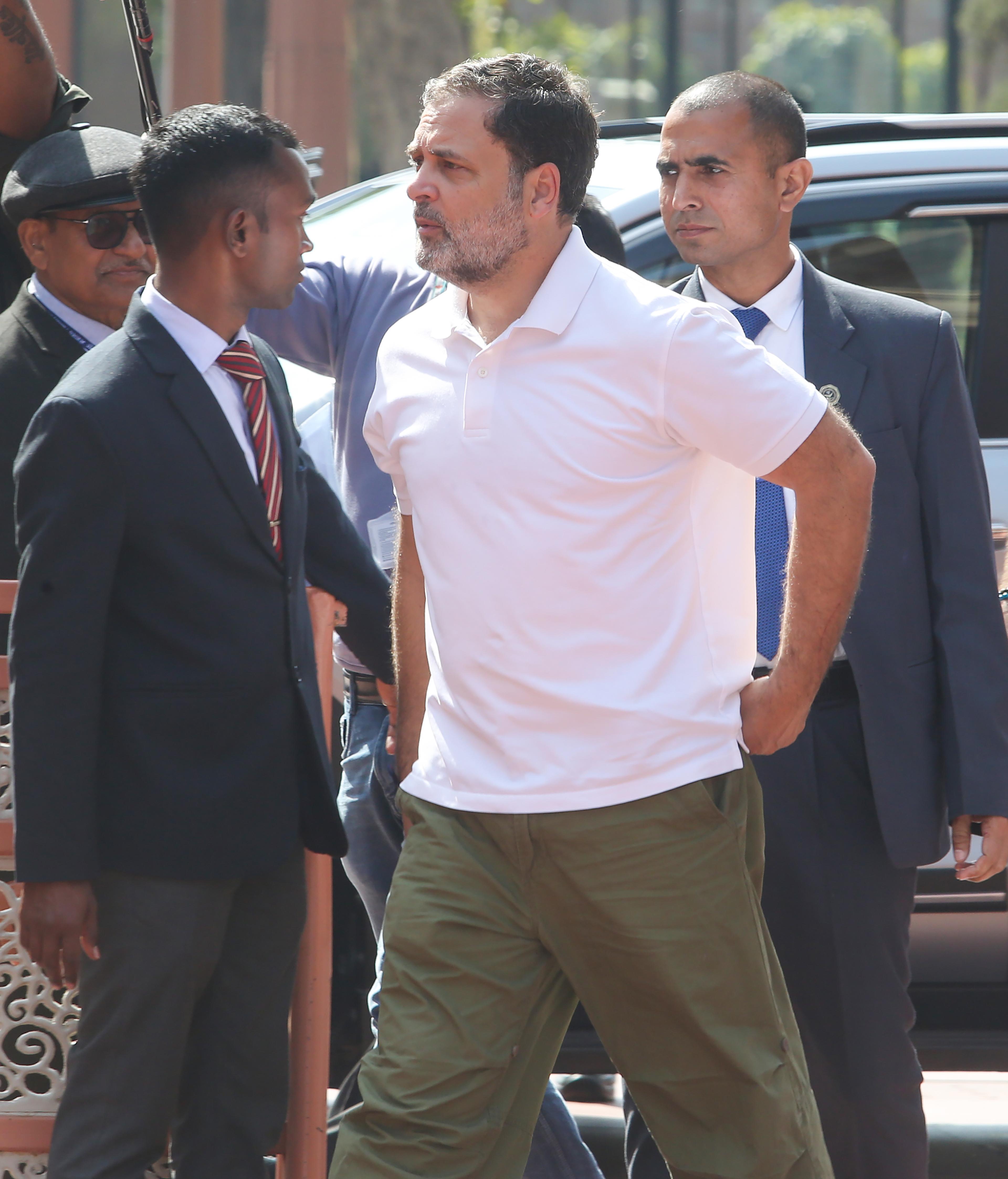 Karnataka HC quashes defamation case against Rahul Gandhi