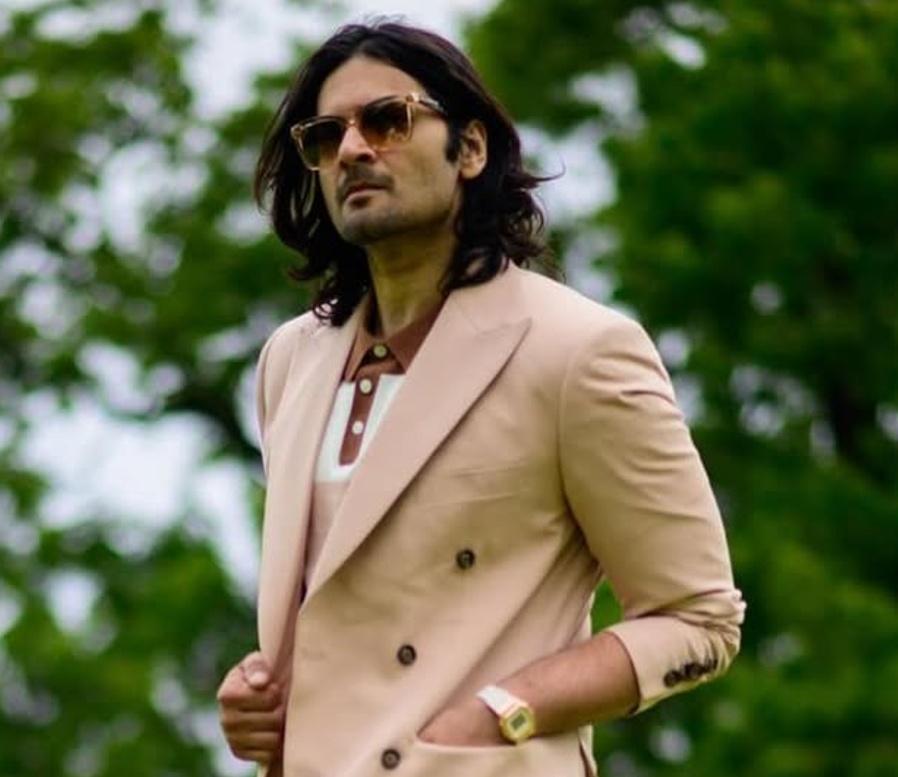 Ali Fazal says Anurag Basu uses sets to his advantage, likes to break illusion