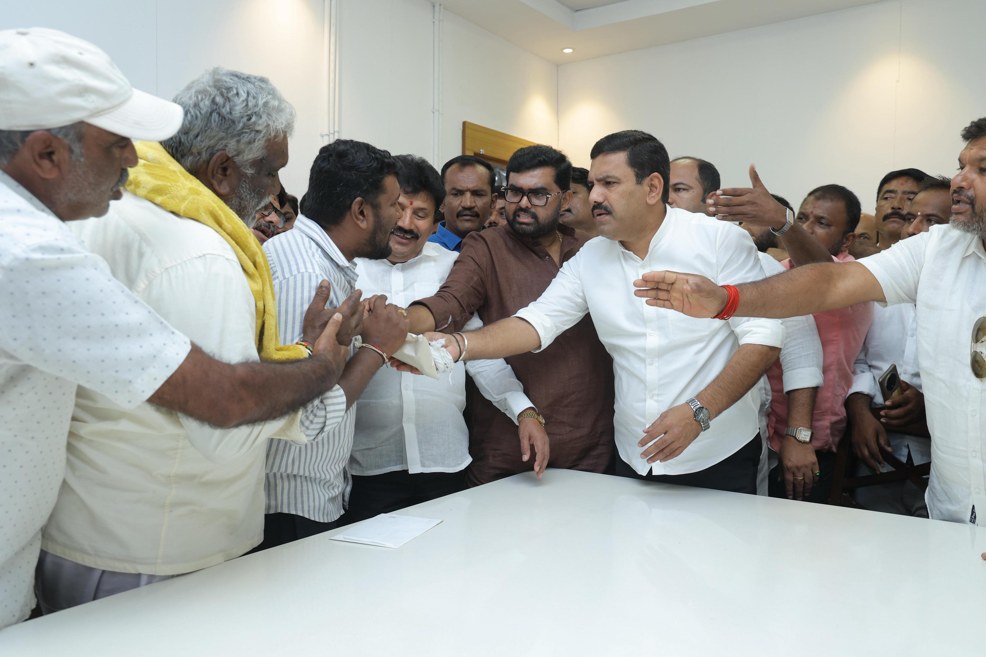 Cong govt will be responsible if situation gets out of control: K’taka BJP on unrest in coastal region