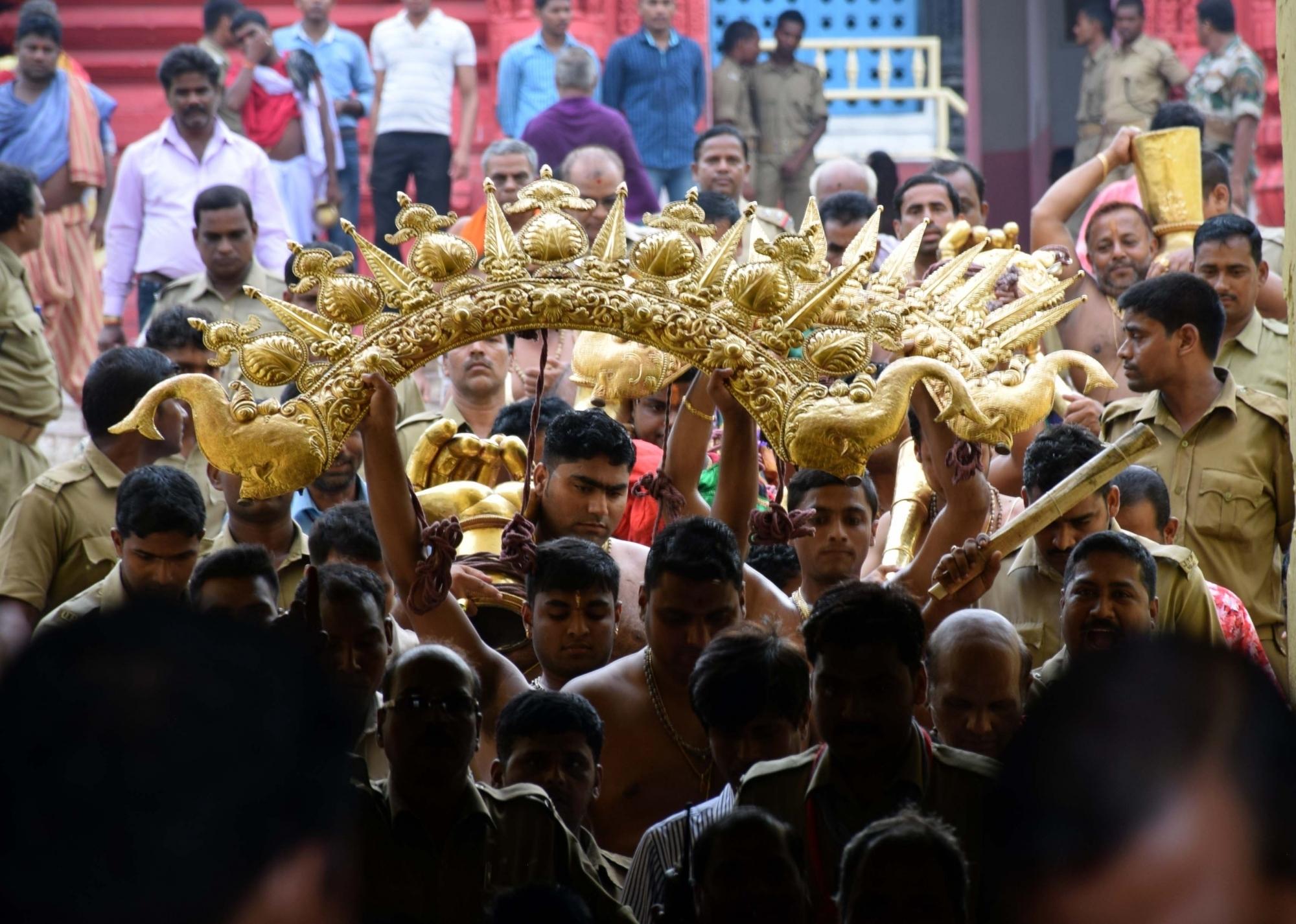 Odisha: Puri witnesses huge influx of devotees on ‘Suna Besha’