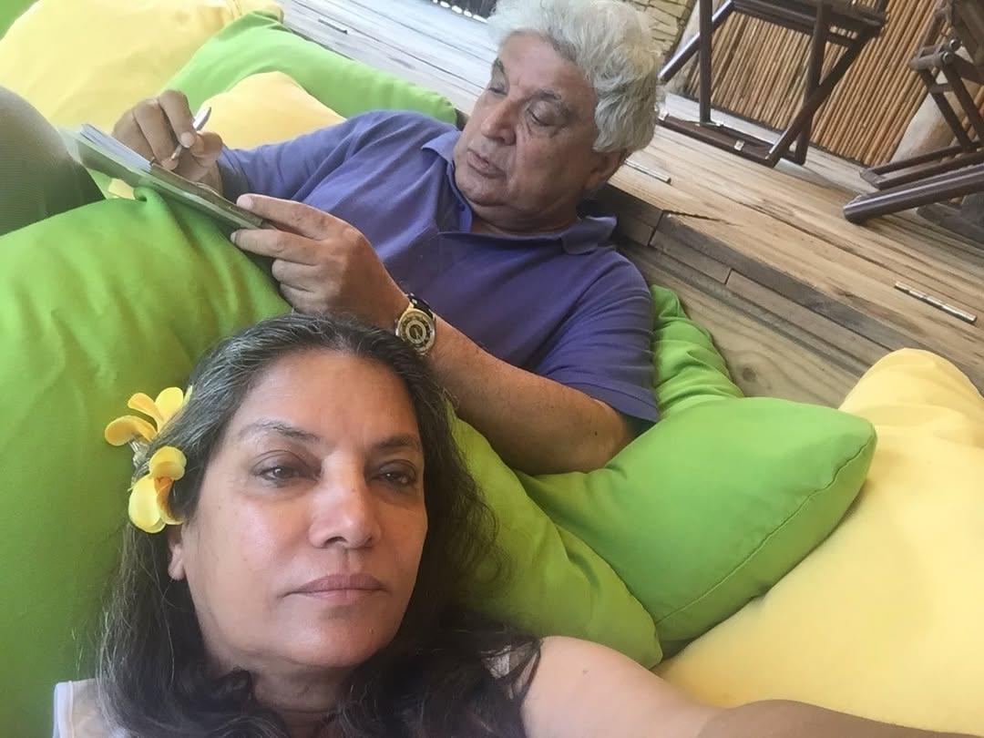 Shabana Azmi shares candid picture with Javed Akhtar, says he is oblivious to the scenic beauty