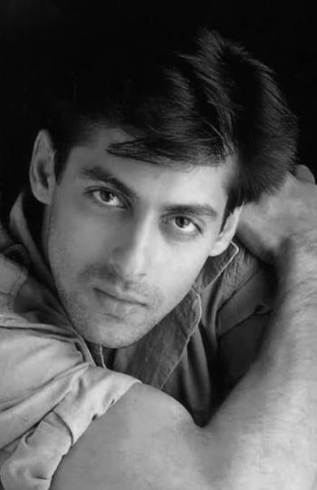 Kareena Kapoor wishes happy birthday to the one and only 'Tiger' Salman Khan