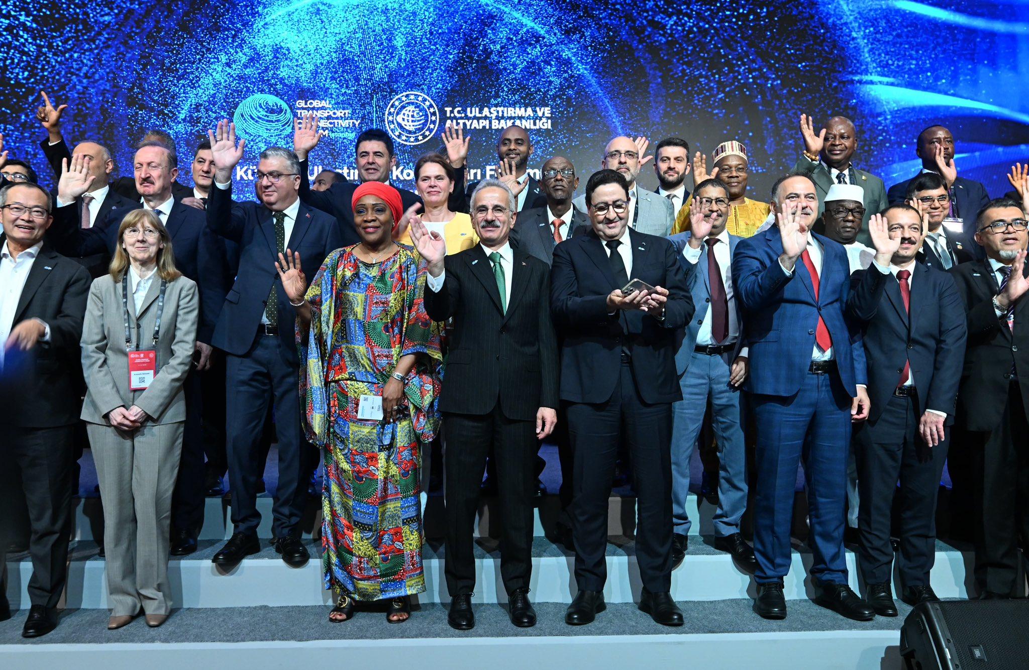 Turkiye, Syria restore direct transport links at global forum