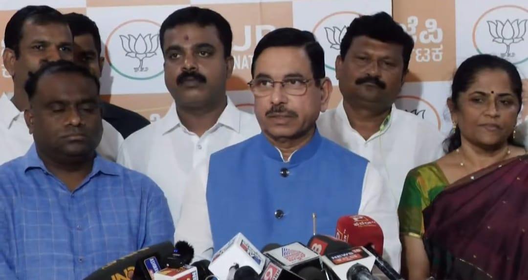 BJP slams K’taka govt for increasing housing quota for minorities; Union Minister Joshi says it will hit SCs, STs, OBCs