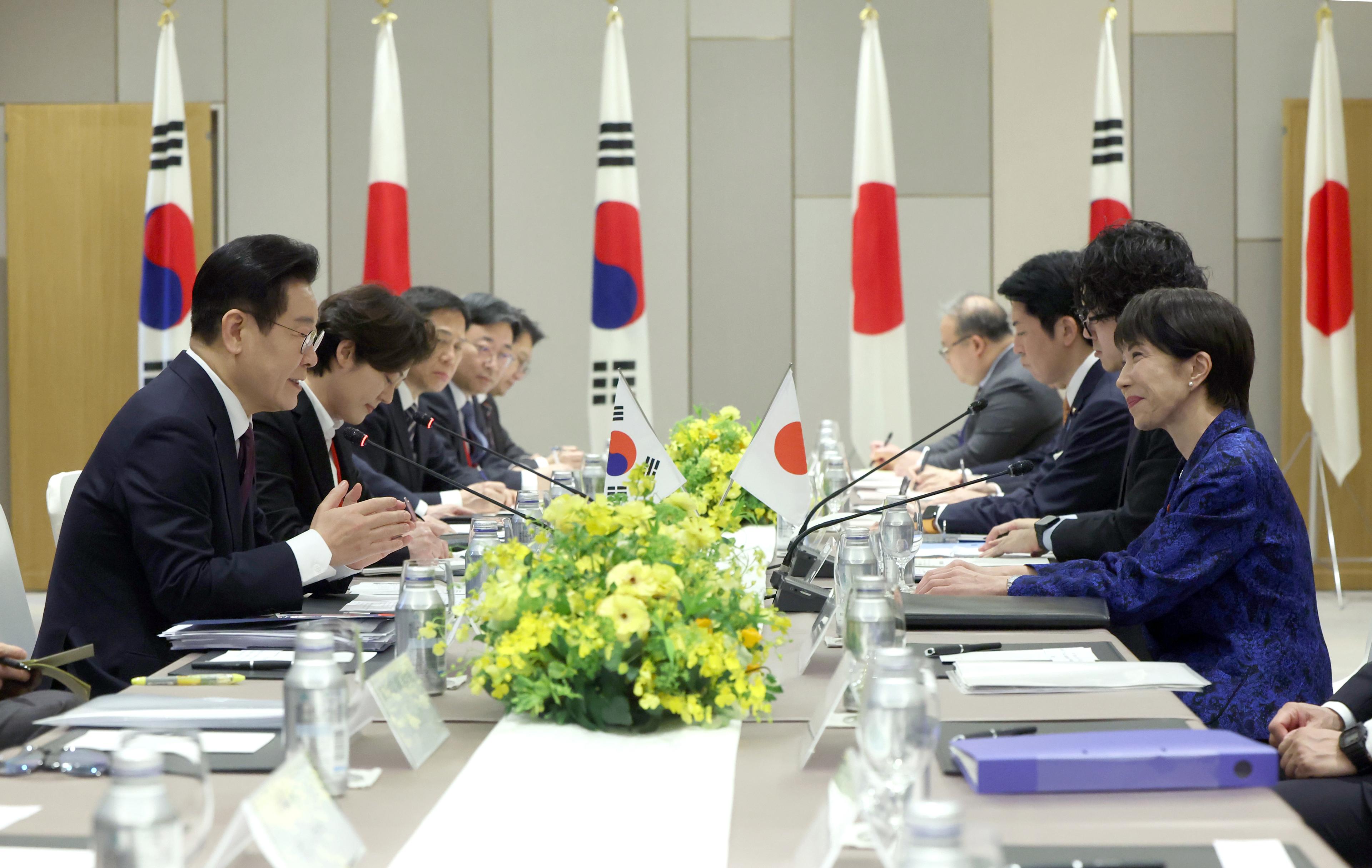 Cooperation between Seoul, Tokyo more important than ever, South Korean President tells Japan PM