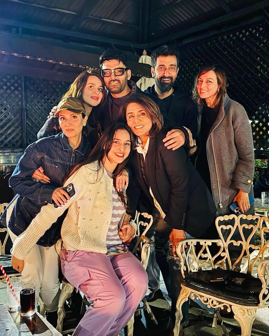 Neetu & Riddhima Kapoor receive gratitude note from DKS director Ashish Mohan