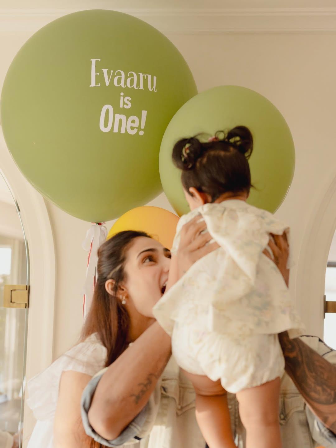 Athiya Shetty says 'Thank you for choosing us' as daughter Evaarah turns 1