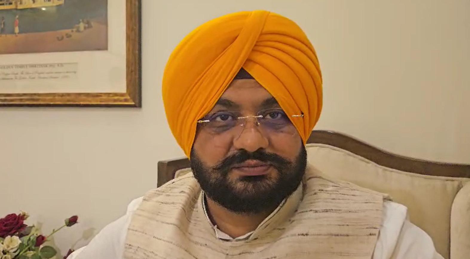 Akali Dal govt spread ‘Chitta’ in Punjab from 2007–17, says AAP