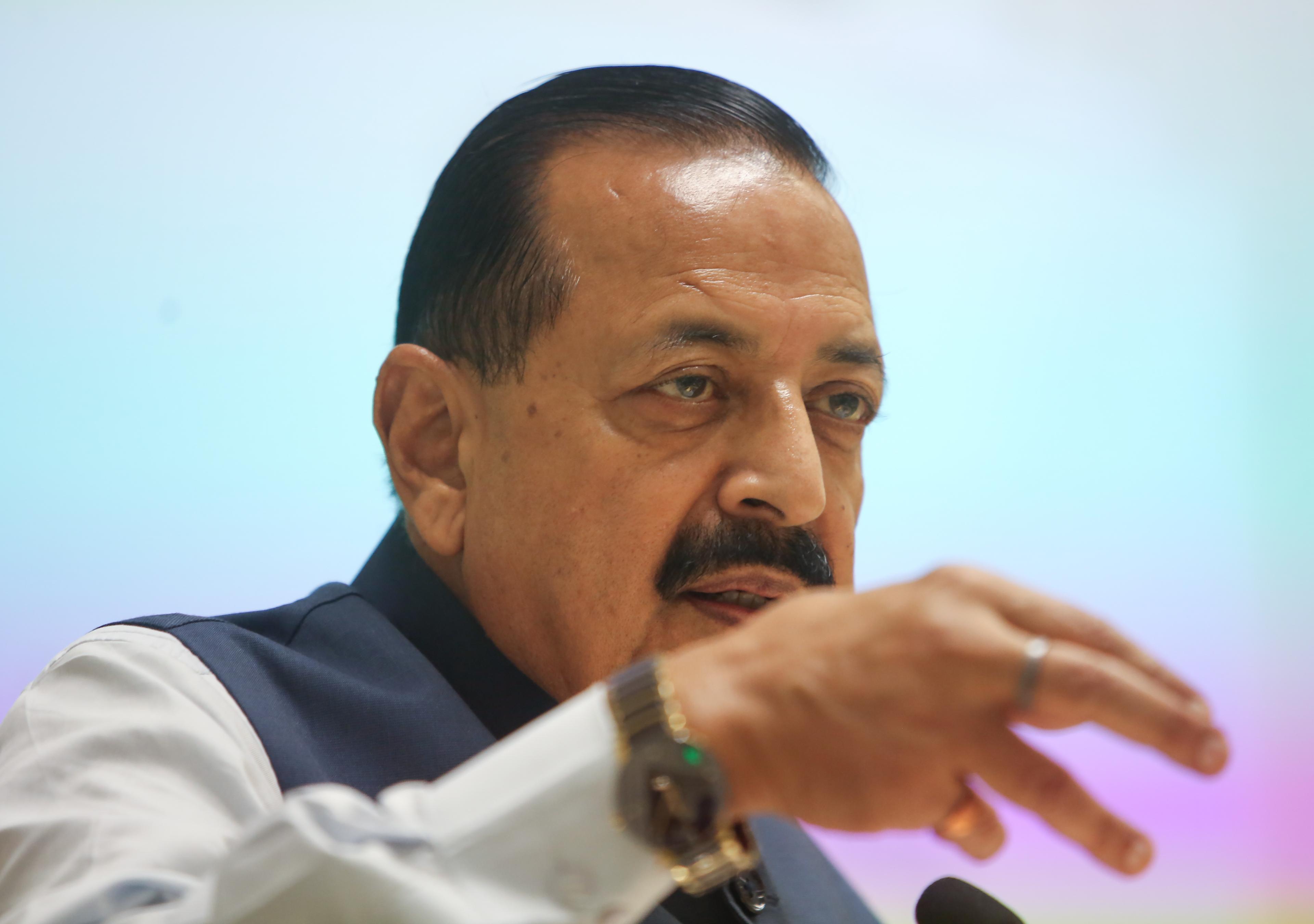 Monthly grievance disposal crosses 1 lakh for 35th month in a row: Govt