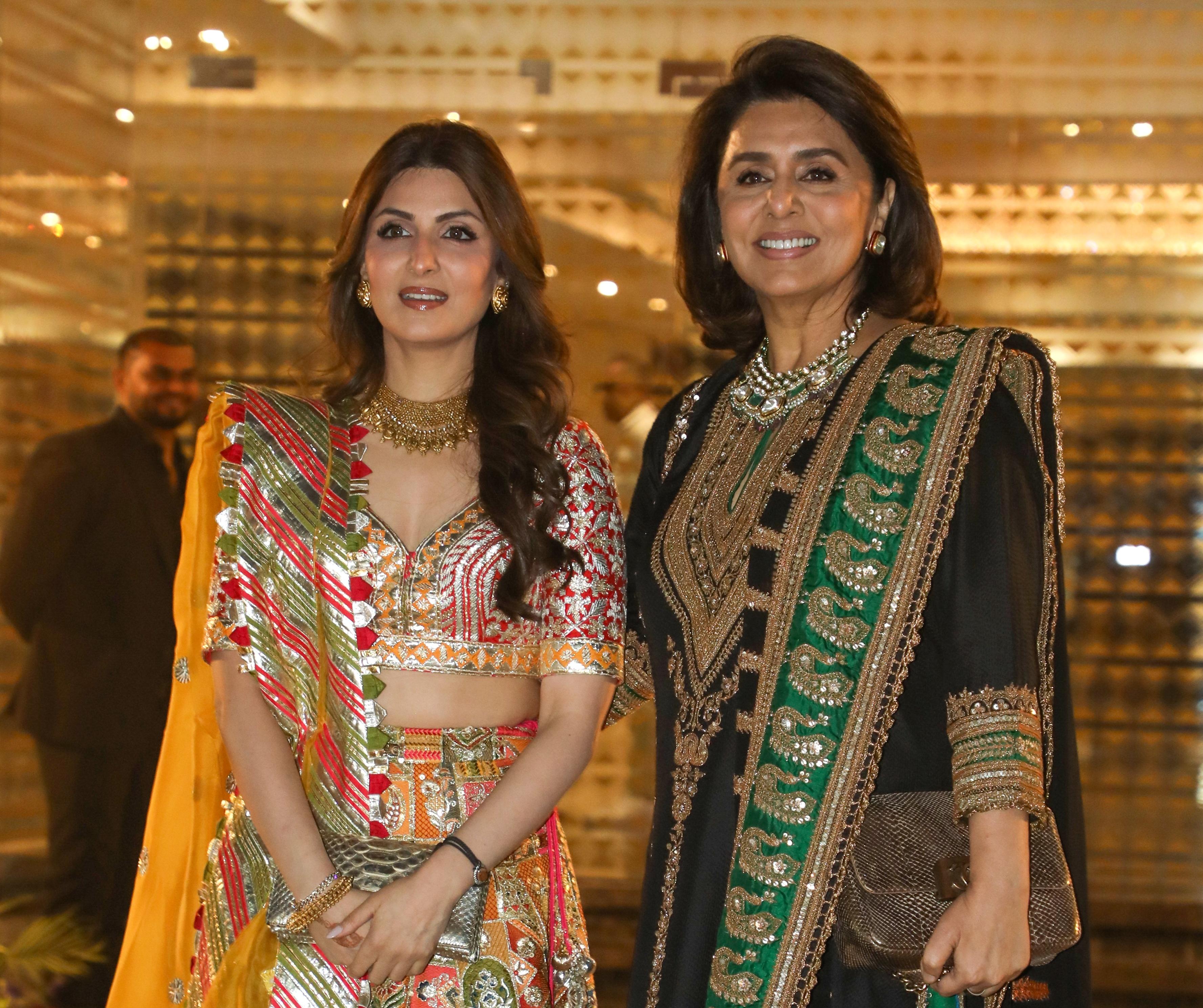 It was a working Mother's Day for Neetu and Riddhima Kapoor