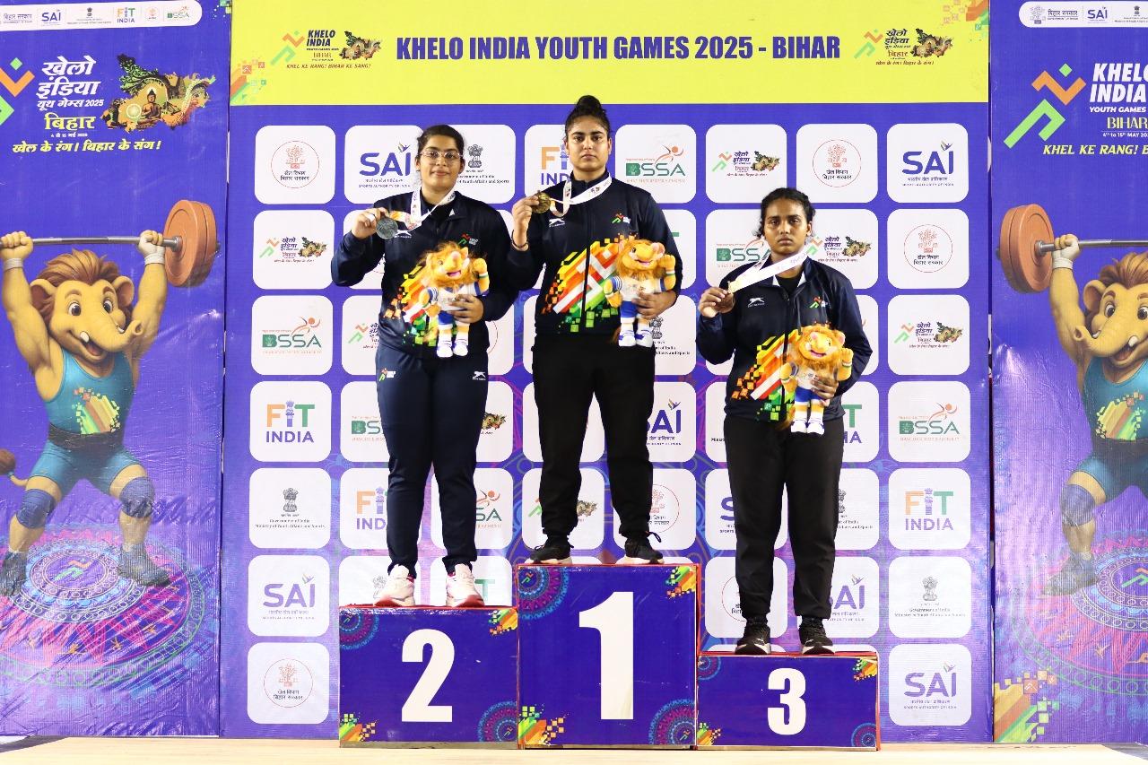 KIYG 2025: UP’s Kadir Khan breaks 400m record; Tushar Chaudhary sets snatch record in weightlifting on day 10