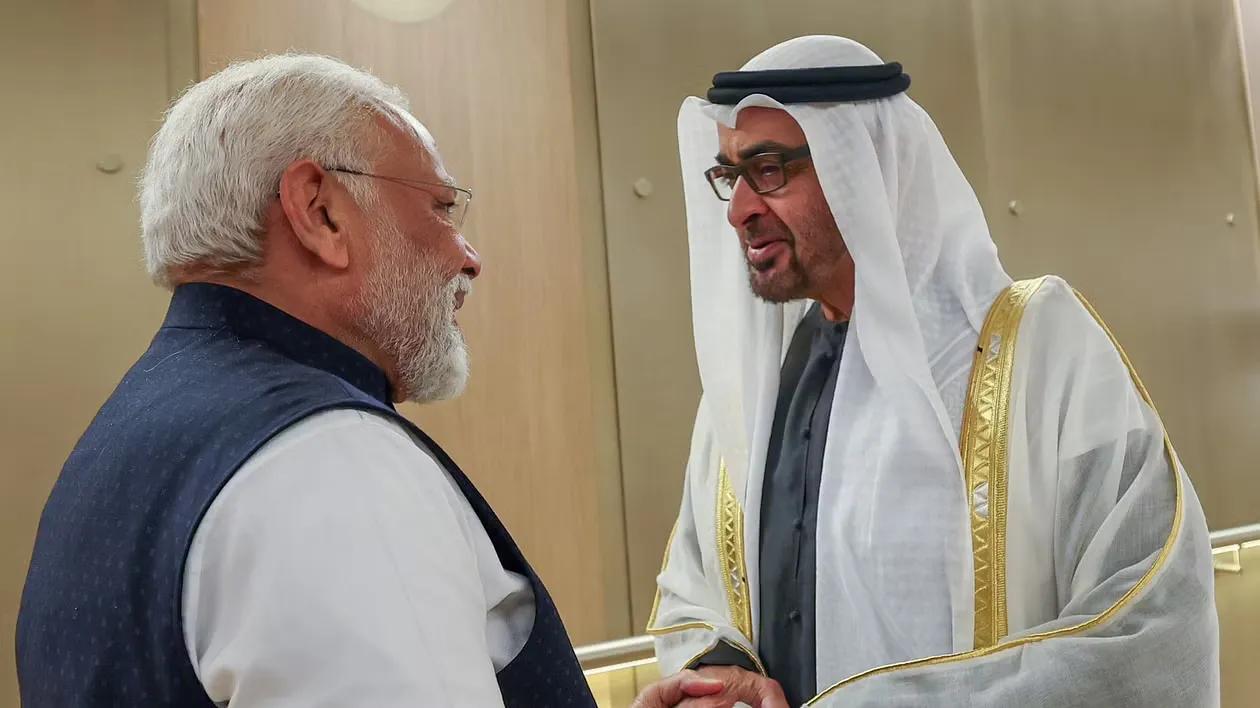 Narendra Modi with Mohammed bin Zayed Al Nahyan