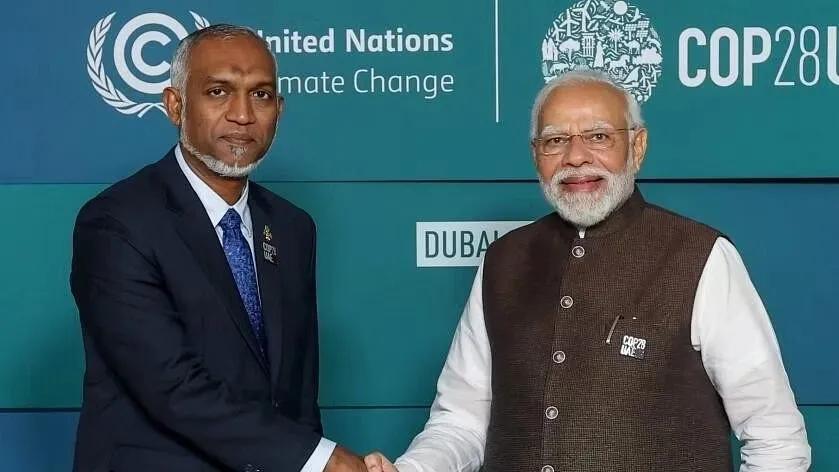 Narendra Modi with Mohamed Muizzu