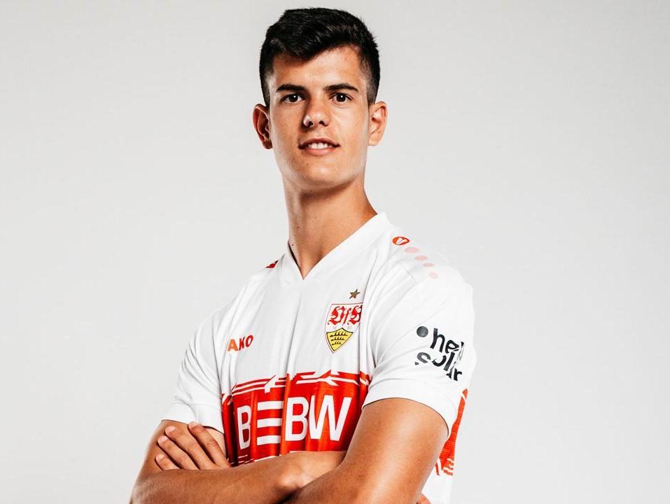 Stuttgart sign Chema Andres from Real Madrid on five-year deal