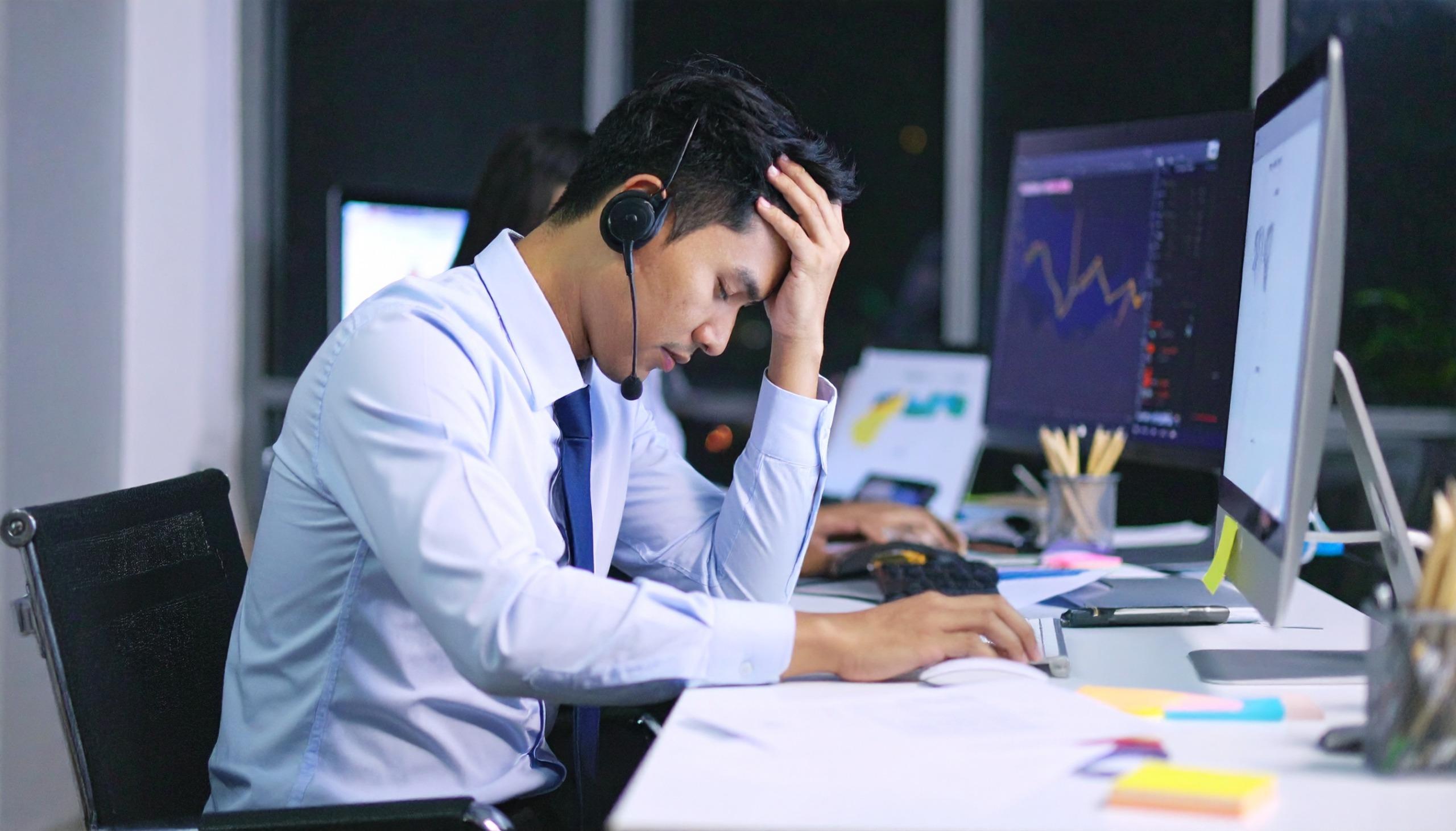 Indian professionals hesitant to make mental health conversations at work: Report