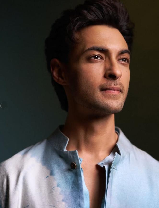 Aayush Sharma dances his heart out with his daughter in a glimpse from his birthday celebration