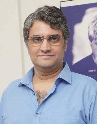 Filmmaker Manish Gupta booked for stabbing driver over salary dispute