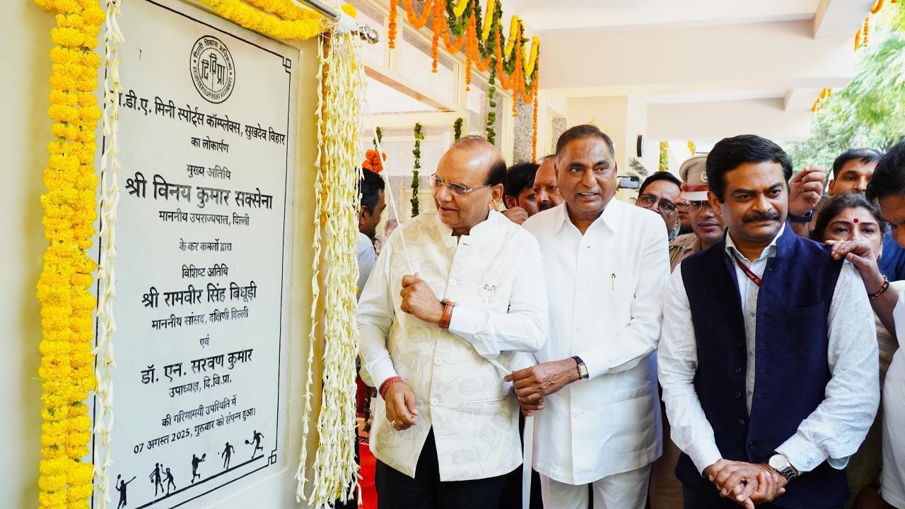 Delhi L-G inaugurates Mini Sports Complex in Sukhdev Vihar