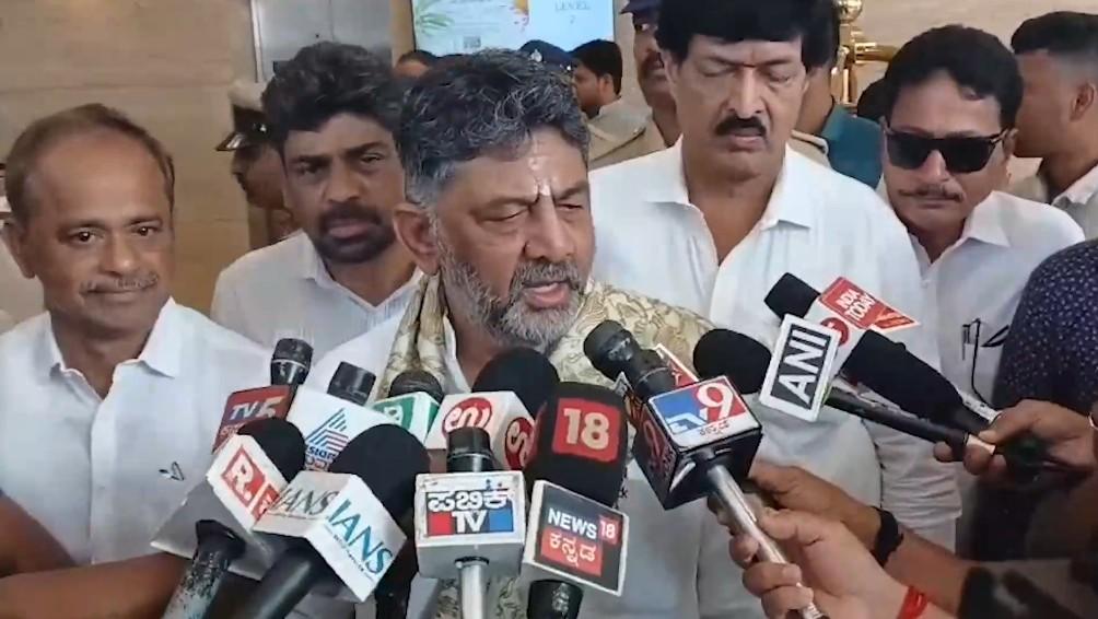 Karnataka Cong infighting: Will follow party line, time will give answers, says Shivakumar