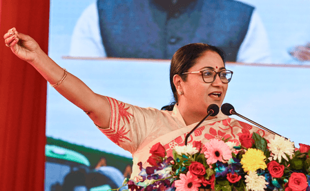 Delhi CM reaffirms zero tolerance for LPG black marketing