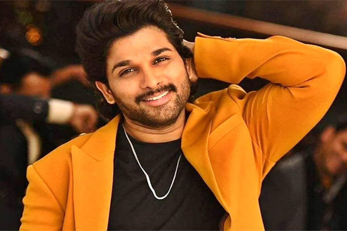 Allu Arjun Visits Chiranjeevi's Residence