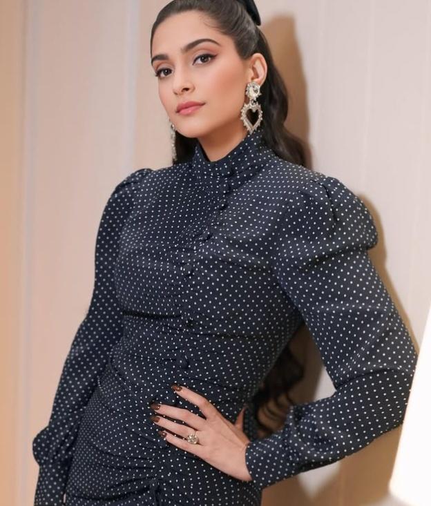 Arjun Kapoor calls Sonam Kapoor the ‘glam goddess with sass powers’ in birthday wish