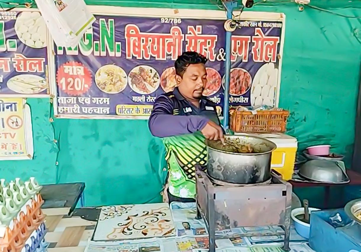 Youth from Chhattisgarh's Dhamtari shaping his future by taking advantage of PMEGP