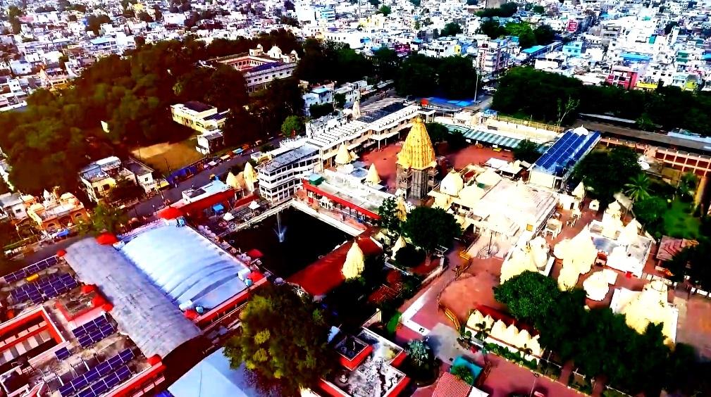MP: Couple accuses security guard at Ujjain’s Mahakal temple of 'misbehaving'