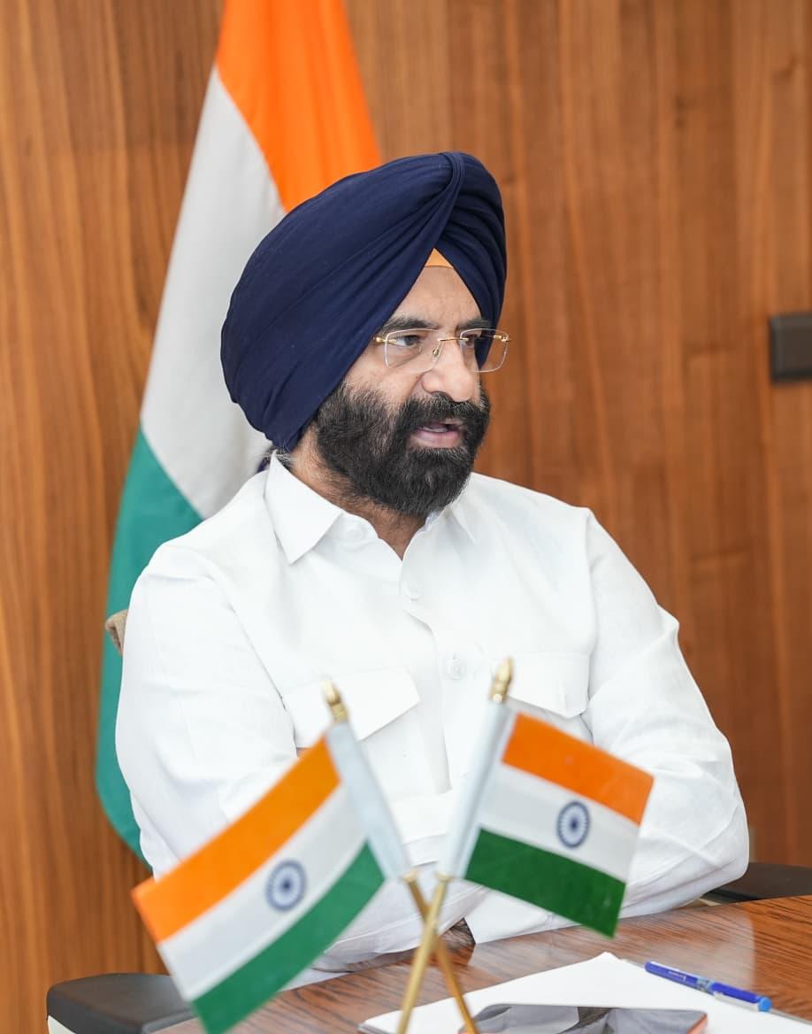 Delhi govt prepares for ground trials of 22 anti-air pollution devices