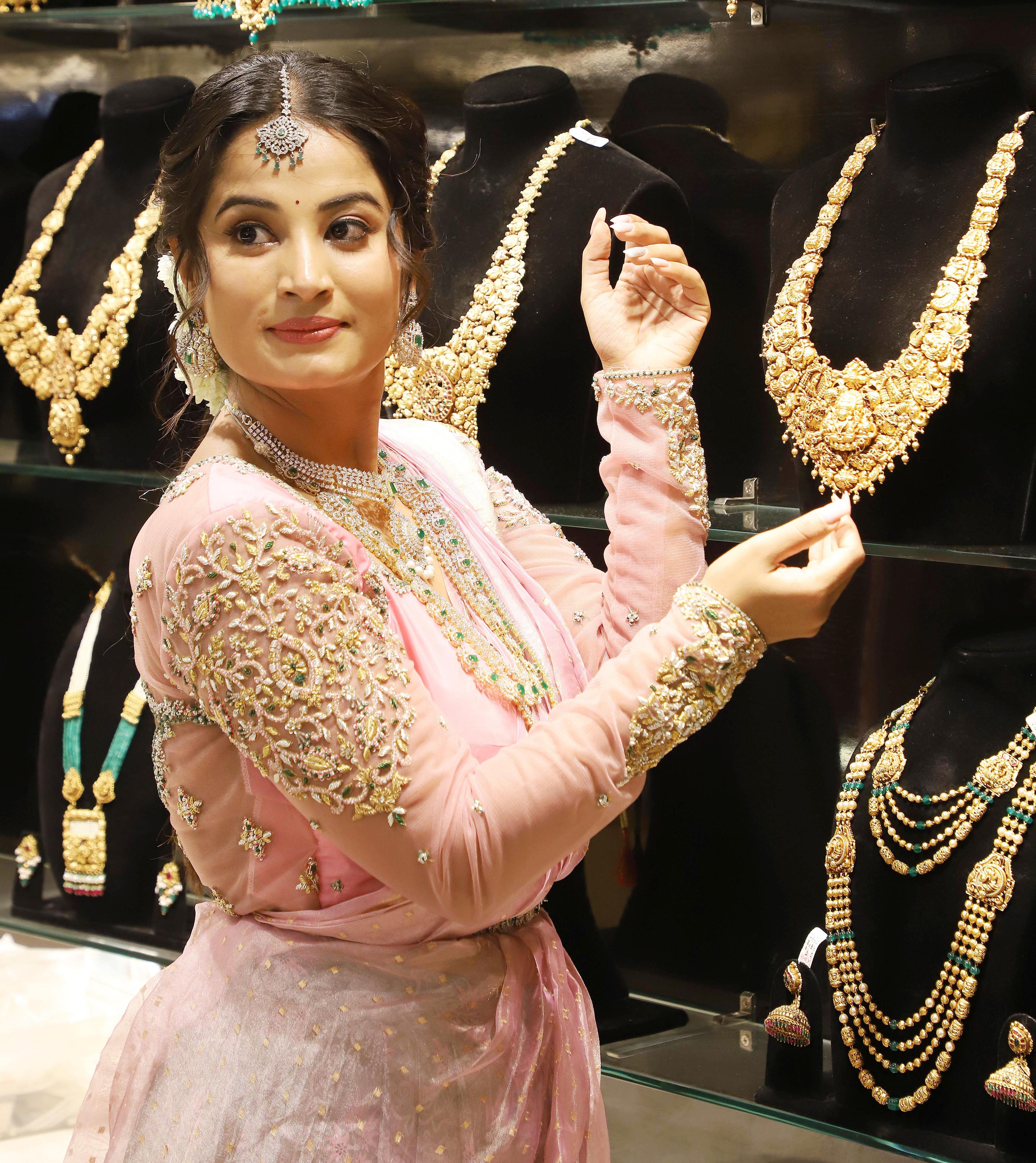 Gold hits record high above $3,900 as US shutdown sparks safe-haven demand