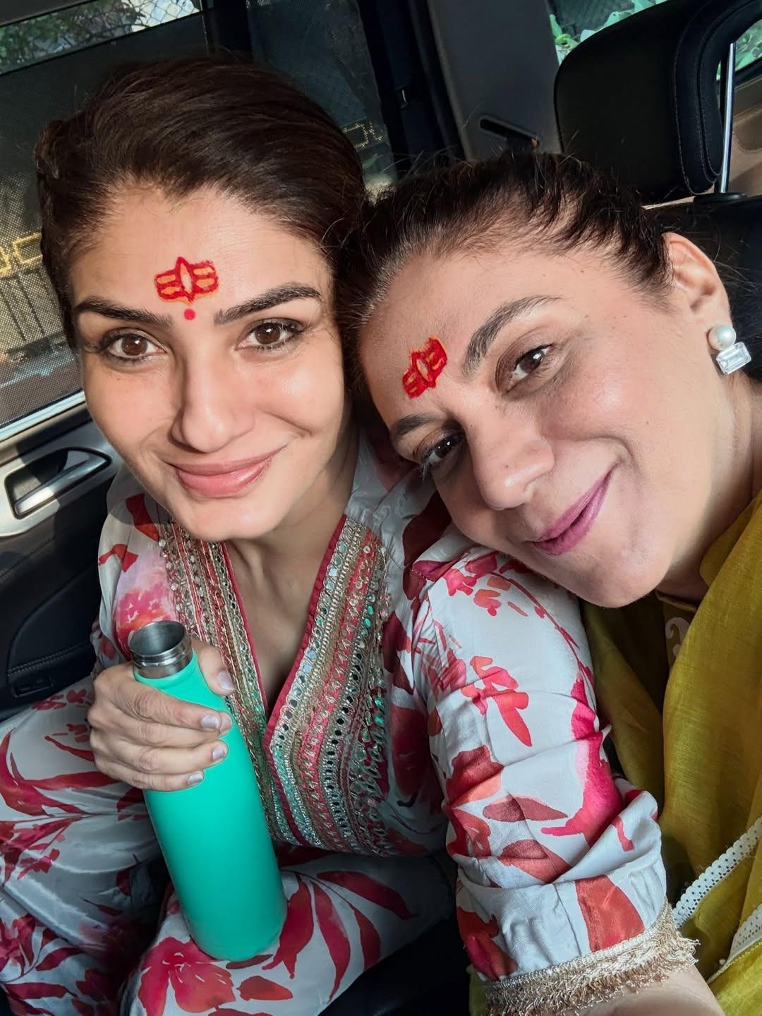 Raveena Tandon shares moments from her serene visit to Babulnath temple