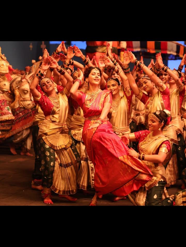 Nabha Natesh shares BTS videos of the song 'Namore' from 'Nagabandham'